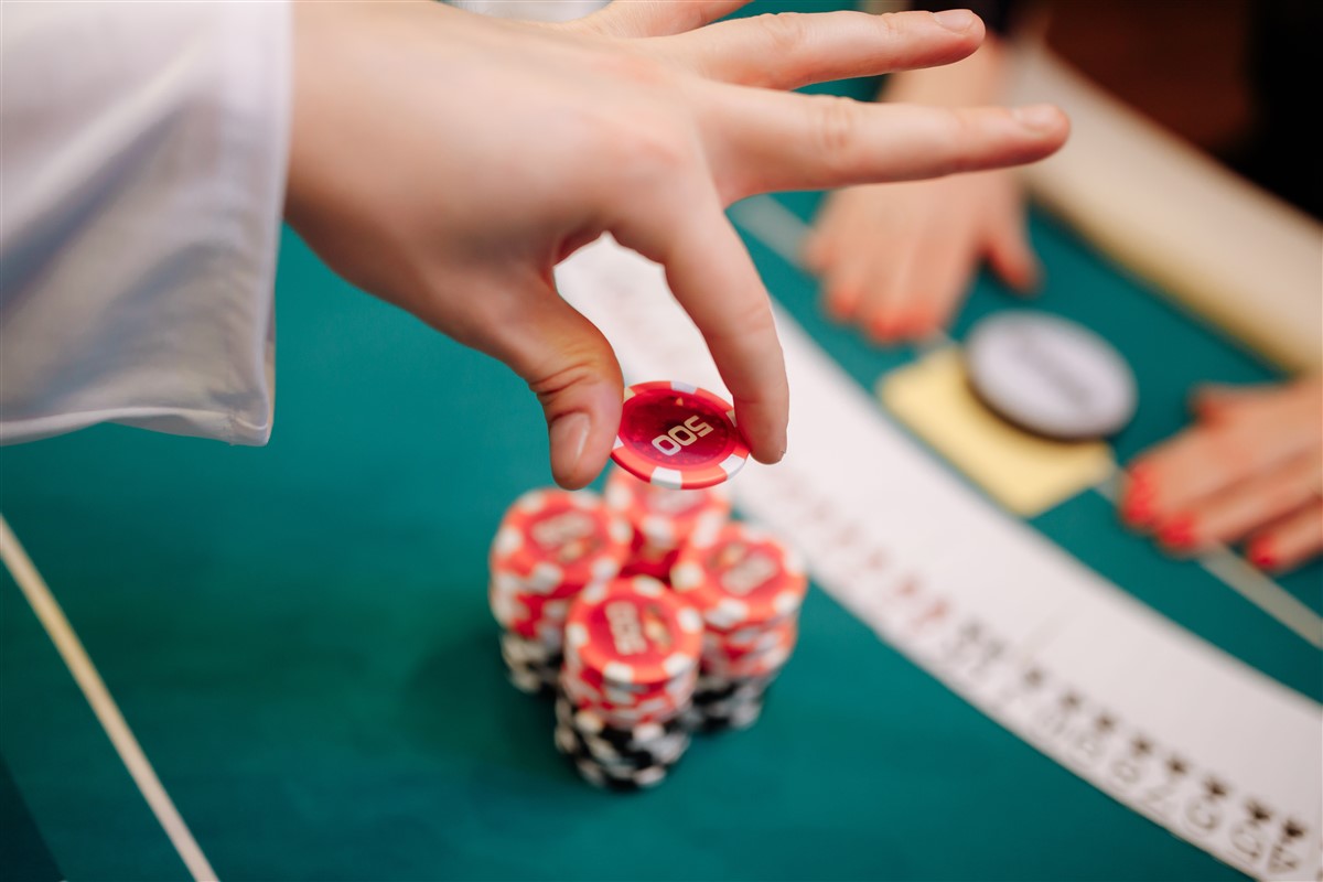 Jouer au blackjack en ligne : Pourquoi c’est la meilleure option